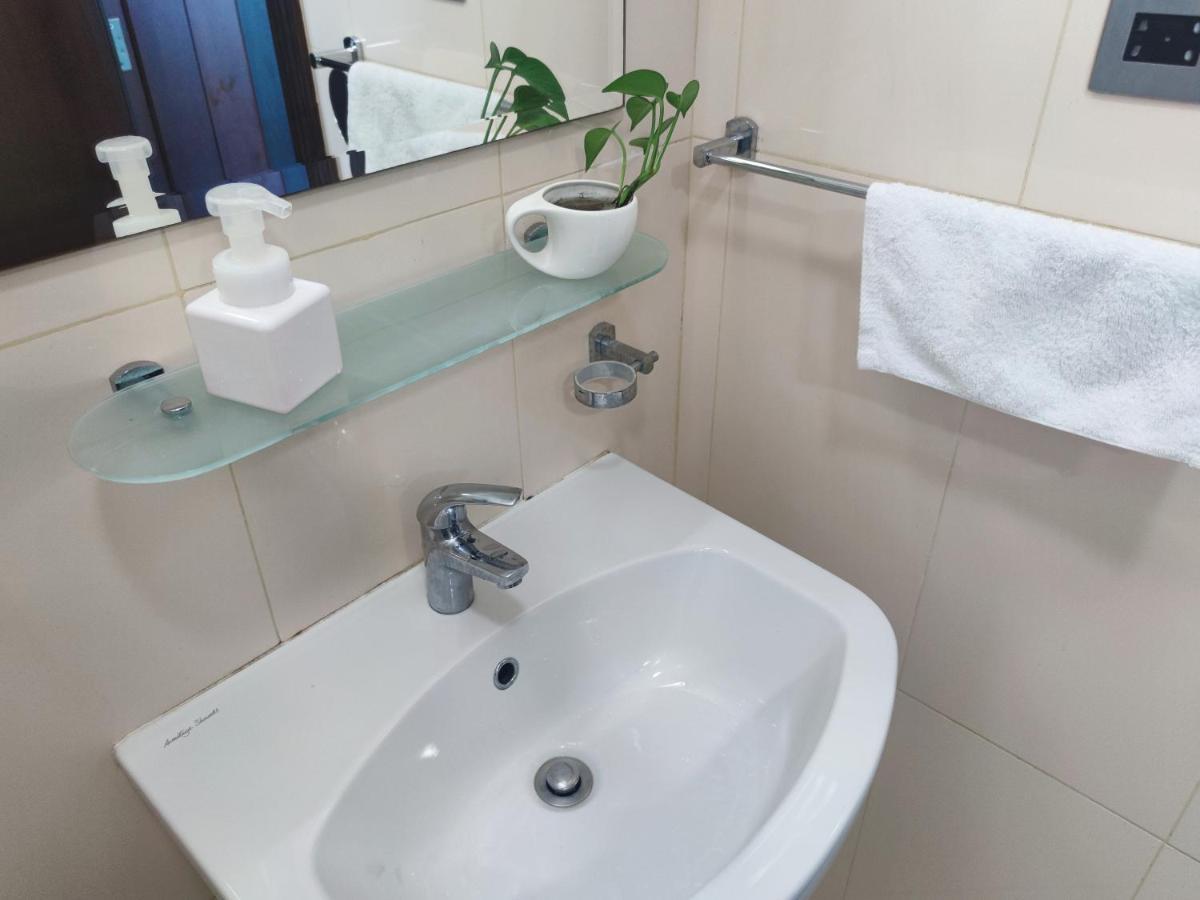 Abu Dhabi Cozy Mangrove View, Seaview 1 Bedroom 1 Partition Apartment Not Hotel 외부 사진